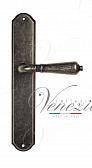 Дверная ручка Venezia на планке PL02 мод. Vignole (ант. серебро) проходная